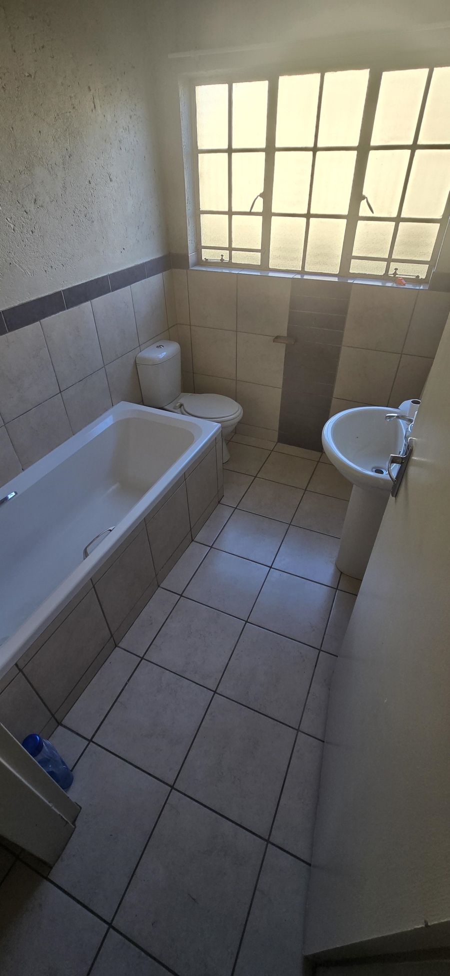 To Let 2 Bedroom Property for Rent in Azalea Park North West